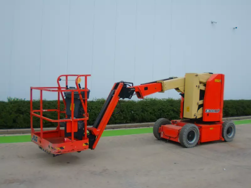 nacelle occasion JLG E300AJP
