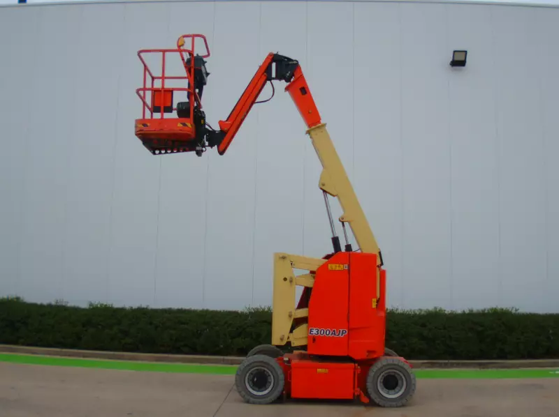 nacelle occasion JLG E300AJP