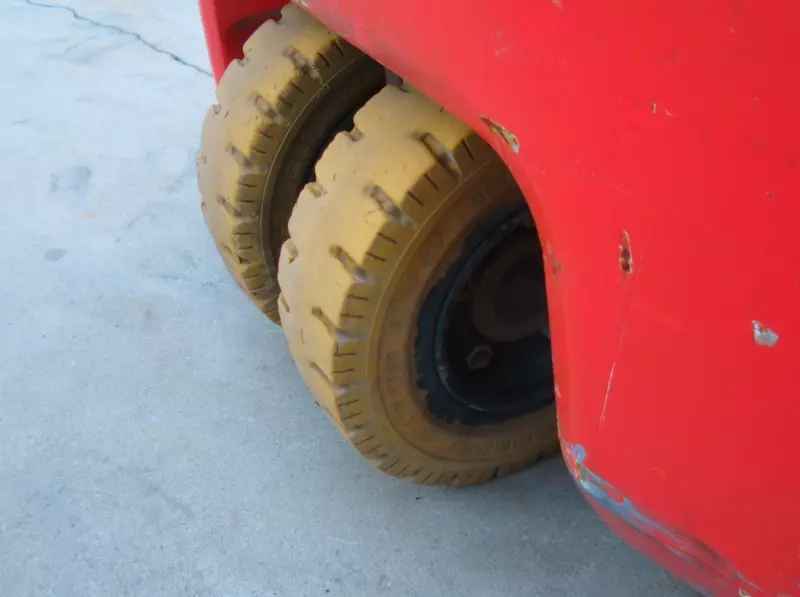 nacelle occasion TOYOTA 8FBEK16T