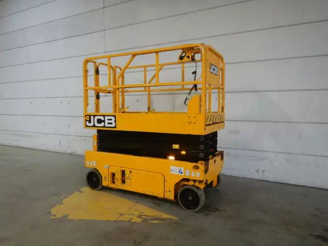 nacelle occasion JCB S2646E - NEW BATTERIES