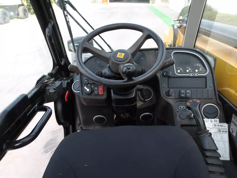 nacelle occasion JCB 535-95