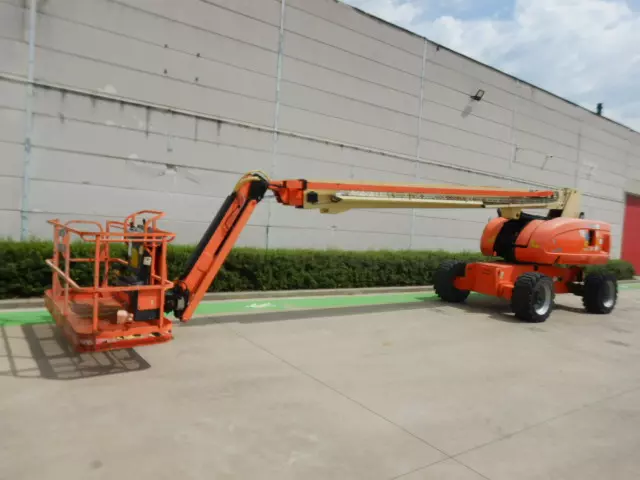 nacelle occasion JLG 860SJ