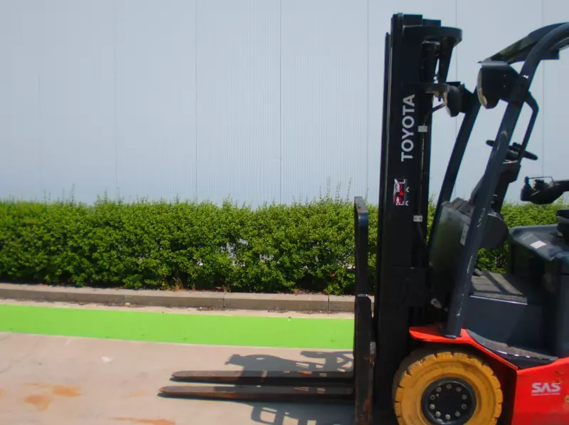 nacelle occasion TOYOTA 8FBMKT25